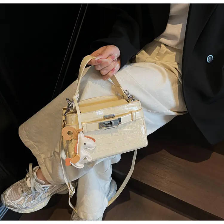 Women's Small Square Tan Shoulder Crossbody Bag 2025 — feature 13