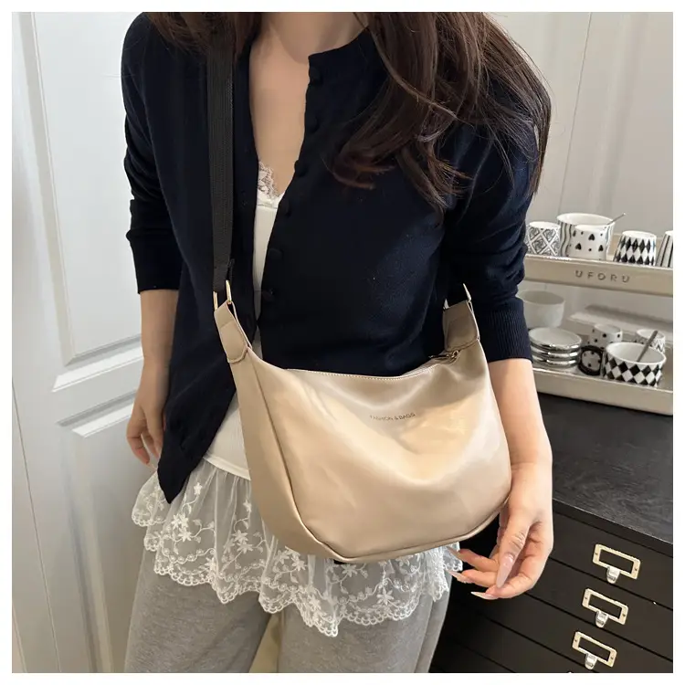 Women's Large Capacity Crossbody Bag Solid Color — feature 10