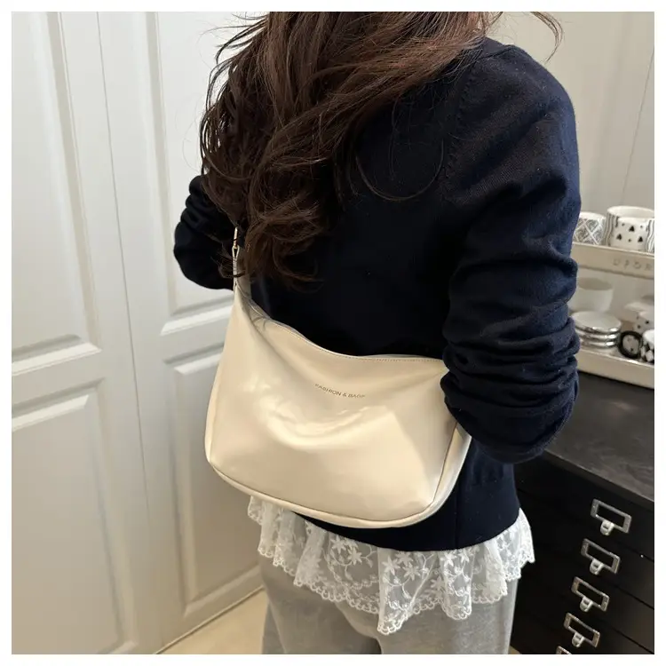 Women's Large Capacity Crossbody Bag Solid Color — feature 13