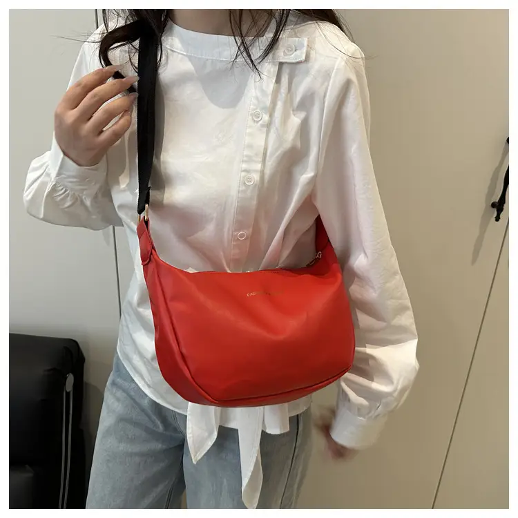 Women's Large Capacity Crossbody Bag Solid Color — feature 17