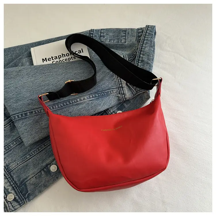 Women's Large Capacity Crossbody Bag Solid Color - Image 3