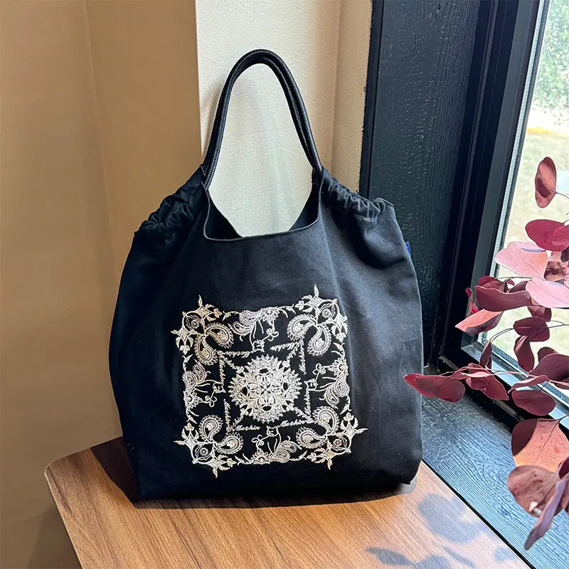 Bohemian Embroidered Shoulder Bag Large Capacity Women — feature 12