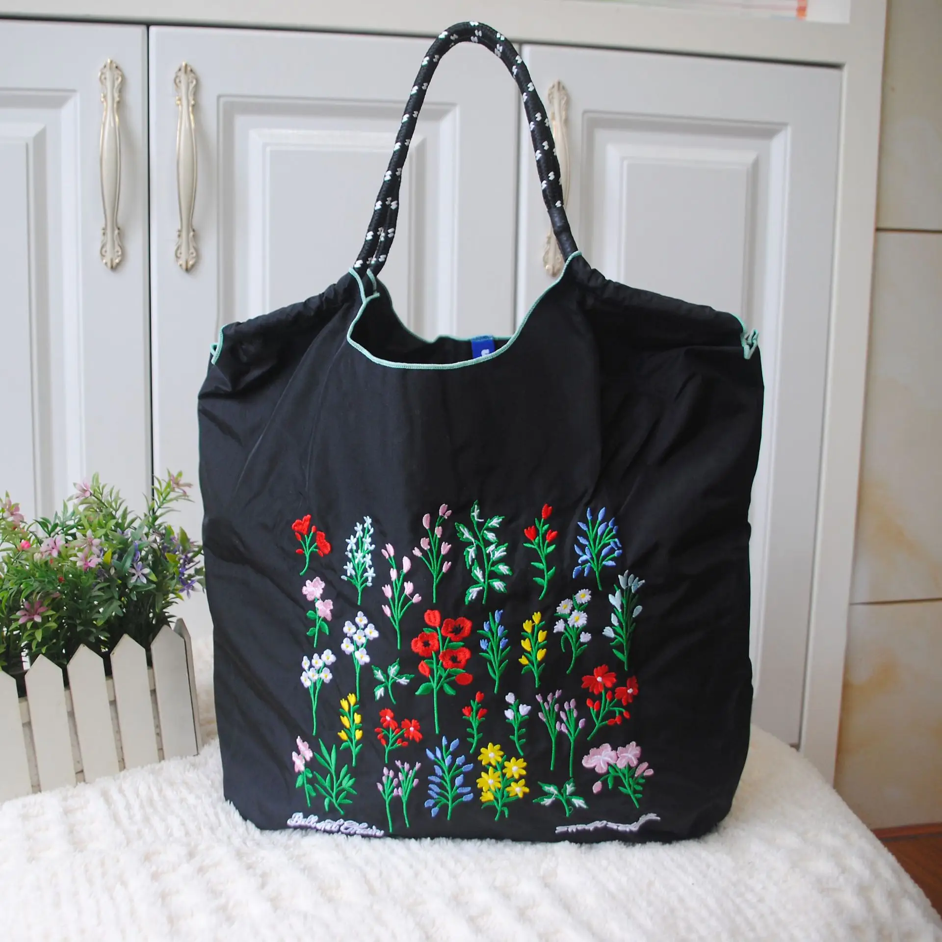 Bohemian Embroidered Shoulder Bag Large Capacity Women - Image 9