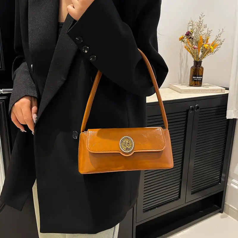 New French Style Retro Underarm Bag Women's Fashion Light Luxury Simple Hand Bag - Image 6