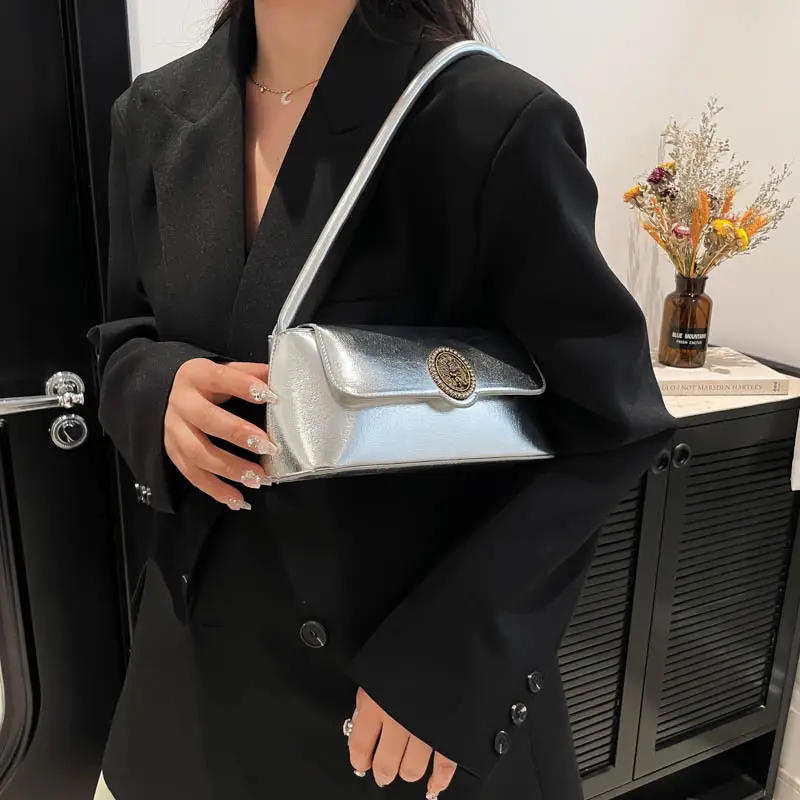 New French Style Retro Underarm Bag Women's Fashion Light Luxury Simple Hand Bag - Image 9