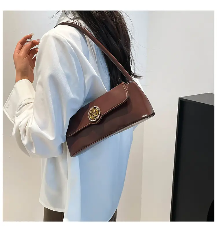 New French Style Retro Underarm Bag Women's Fashion Light Luxury Simple Hand Bag — feature 13