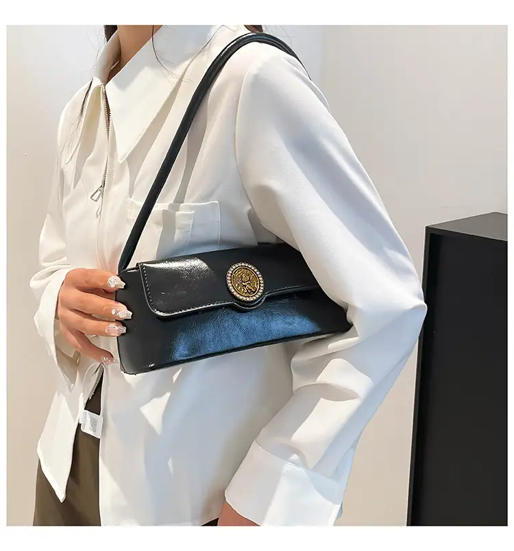 New French Style Retro Underarm Bag Women's Fashion Light Luxury Simple Hand Bag — feature 21