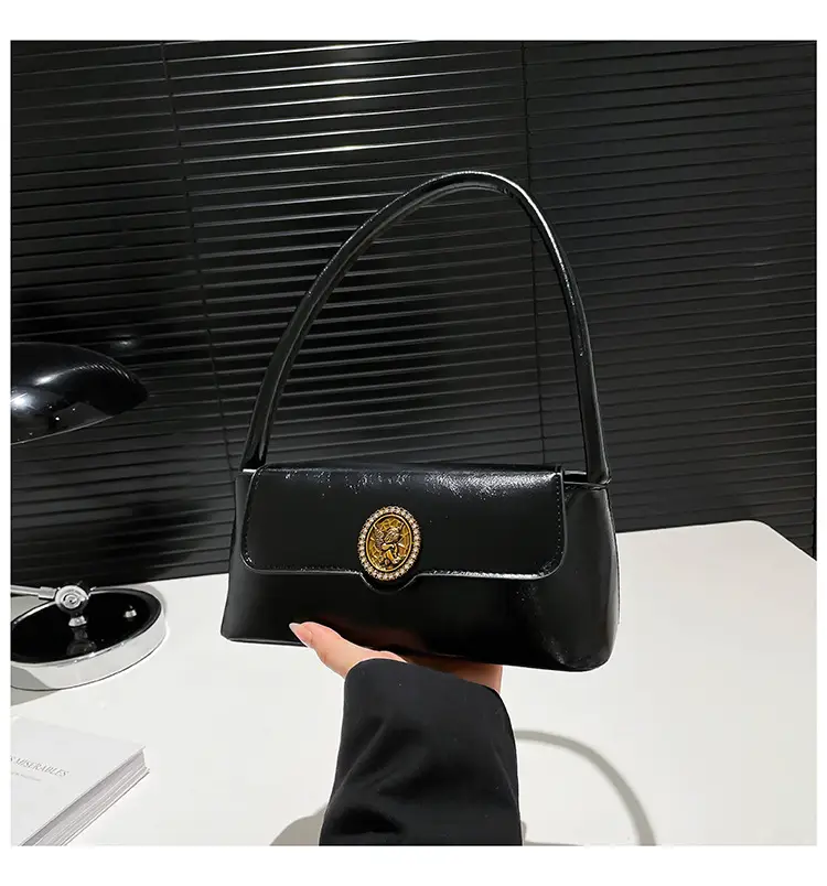 New French Style Retro Underarm Bag Women's Fashion Light Luxury Simple Hand Bag — feature 24