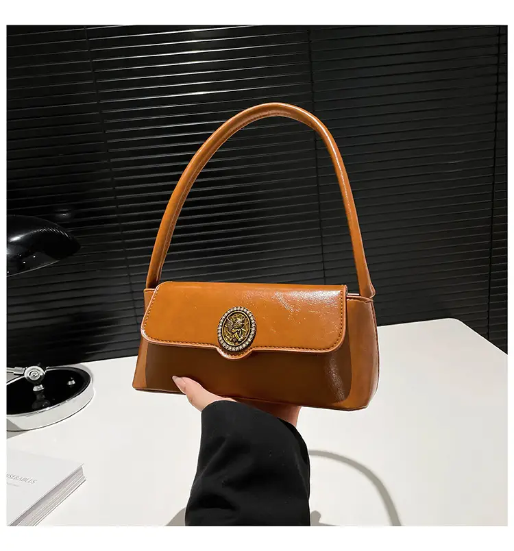 New French Style Retro Underarm Bag Women's Fashion Light Luxury Simple Hand Bag — feature 26