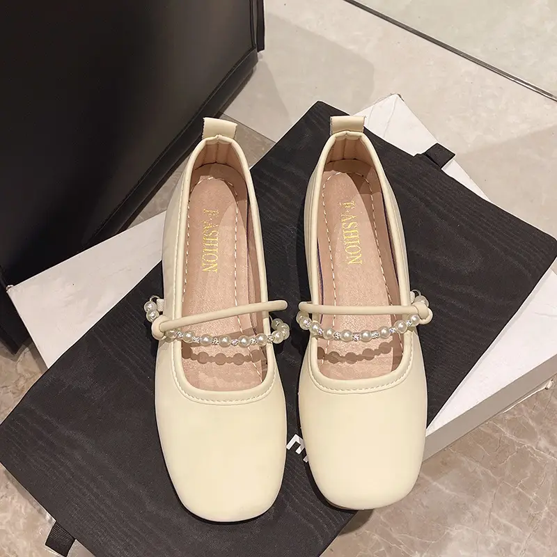 Shoes Women's Flat 2025 New Spring and Summer National Style Elegant Lace Hollow Breathable Skirt Cheongsam Bean Shoes - Image 2
