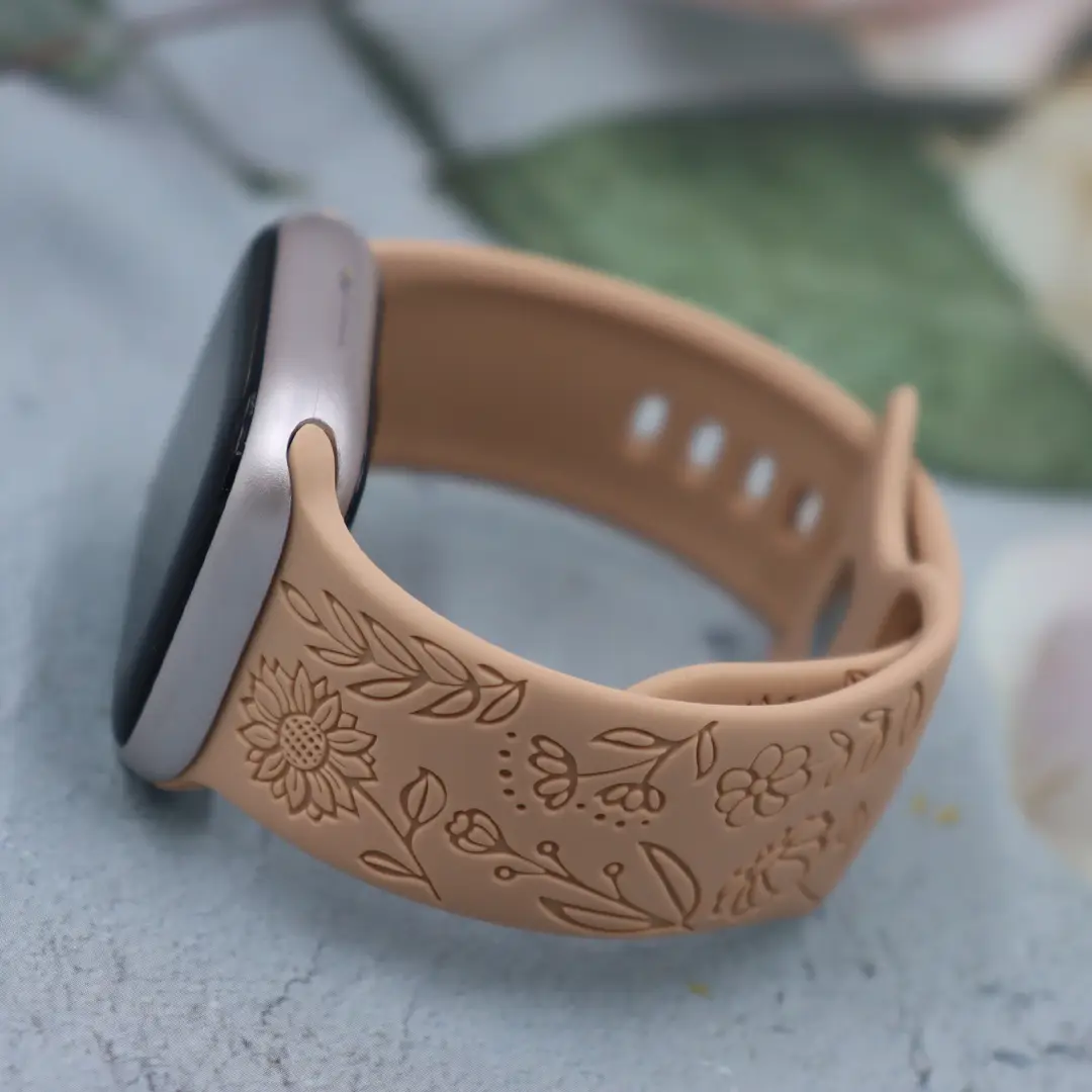 Suitable for Applewatch Adjustable Watch Strap Sunflower Engraved Silicone Strap Fashionable Casual Apple Watch Band