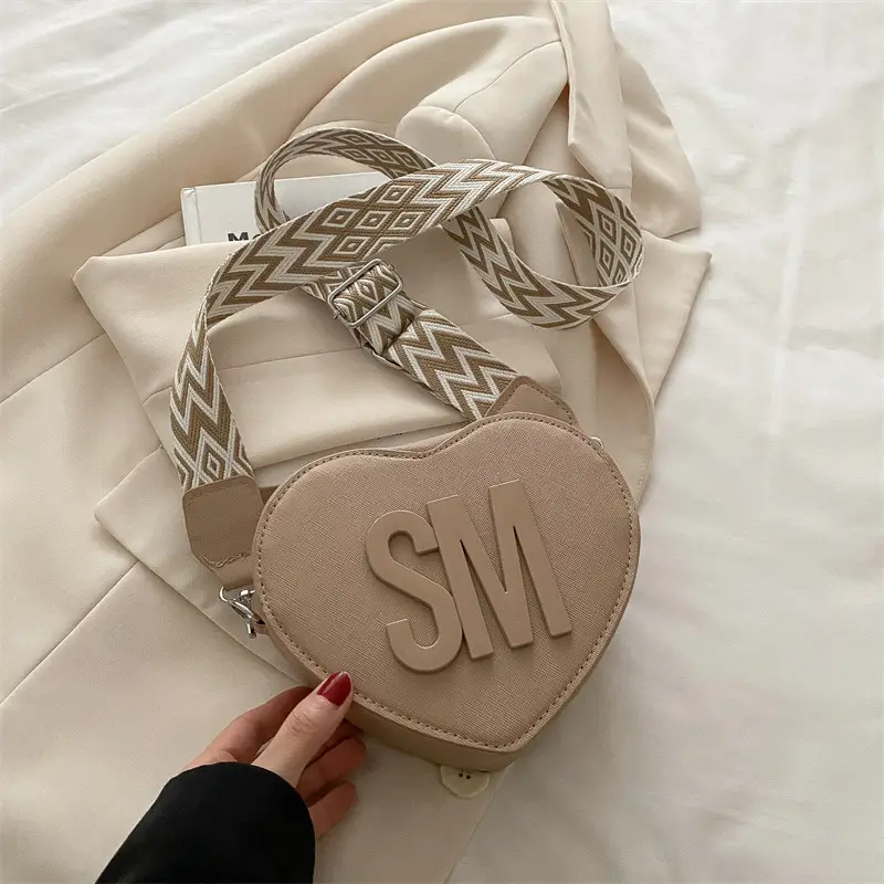 Sweet Heart Crossbody Bag Pink Women - Image 2