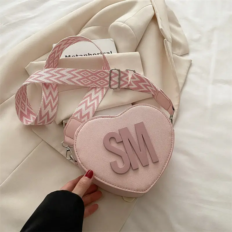 Sweet Heart Crossbody Bag Pink Women - Image 4