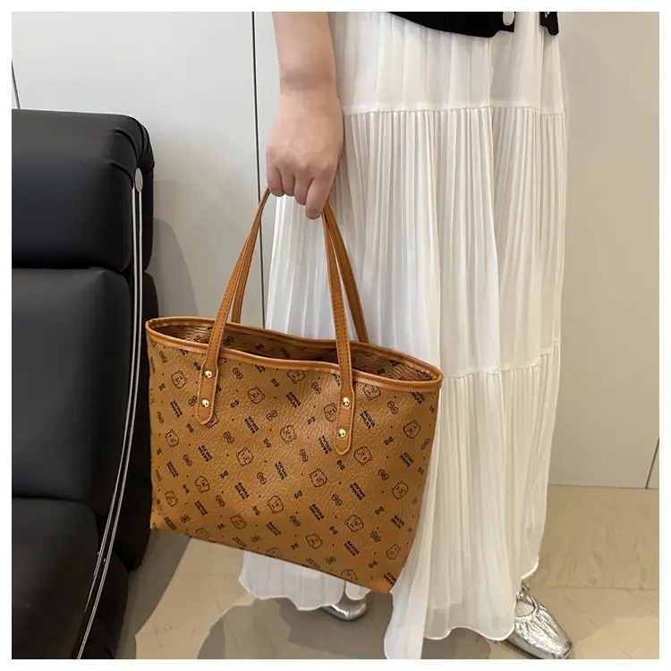 Women's Printed Leather Shoulder Bag Large Capacity 2025 — feature 12