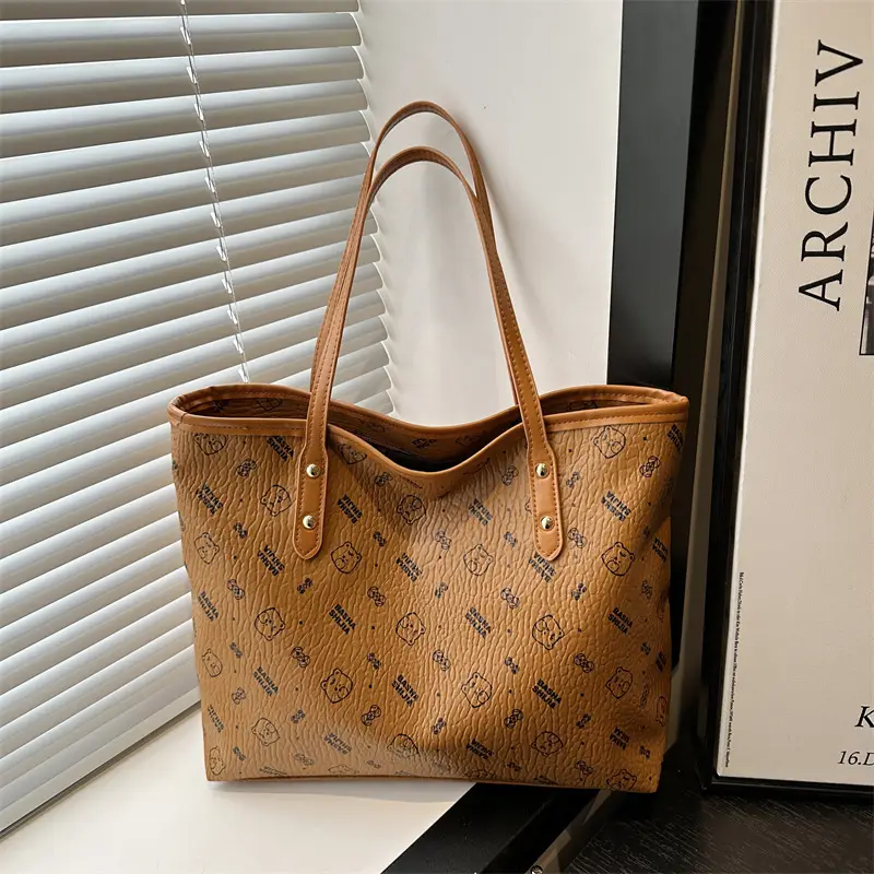 Women's Printed Leather Shoulder Bag Large Capacity 2025 - Image 4