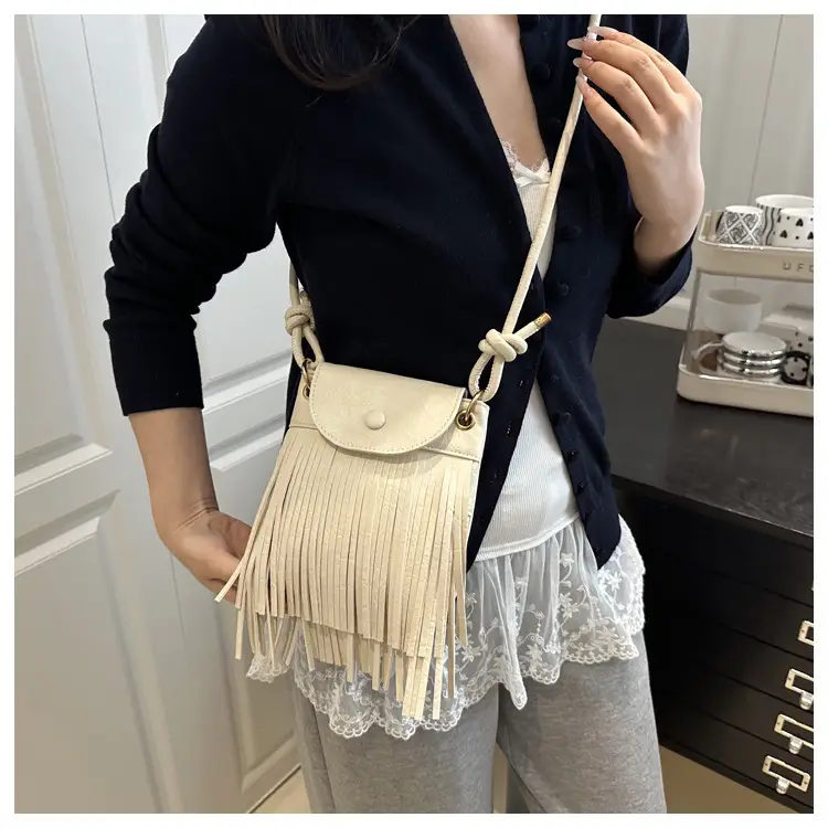 Pink Tassel Mobile Phone Bag for Women — feature 10