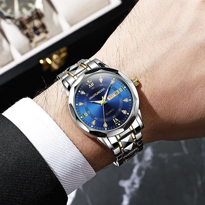 Men's Quartz Watch with Rivet Steel Band & Day/Week Display - Image 5