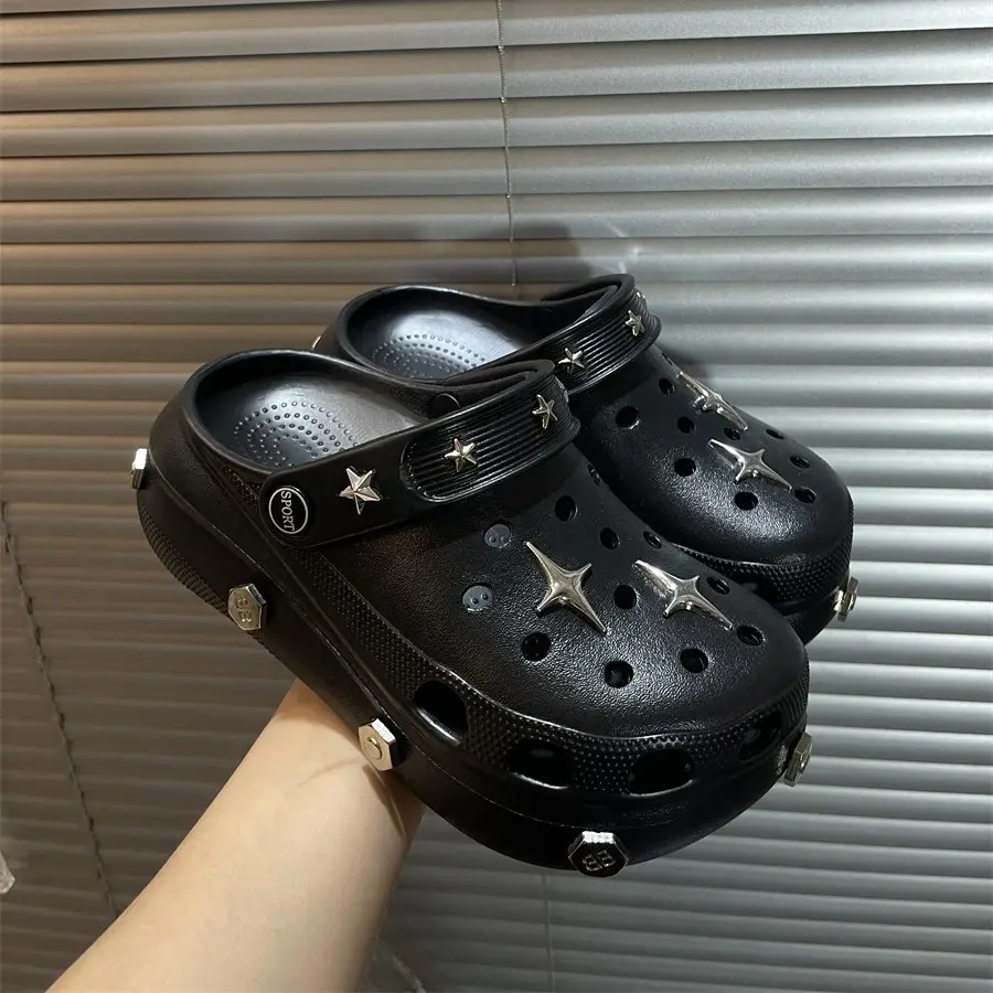 2025 New Summer Thick Sole Cave Shoes Cyber Celebrous Slippers Women's Outwear Summer Out Sandals Women's Heap Tops - Image 4