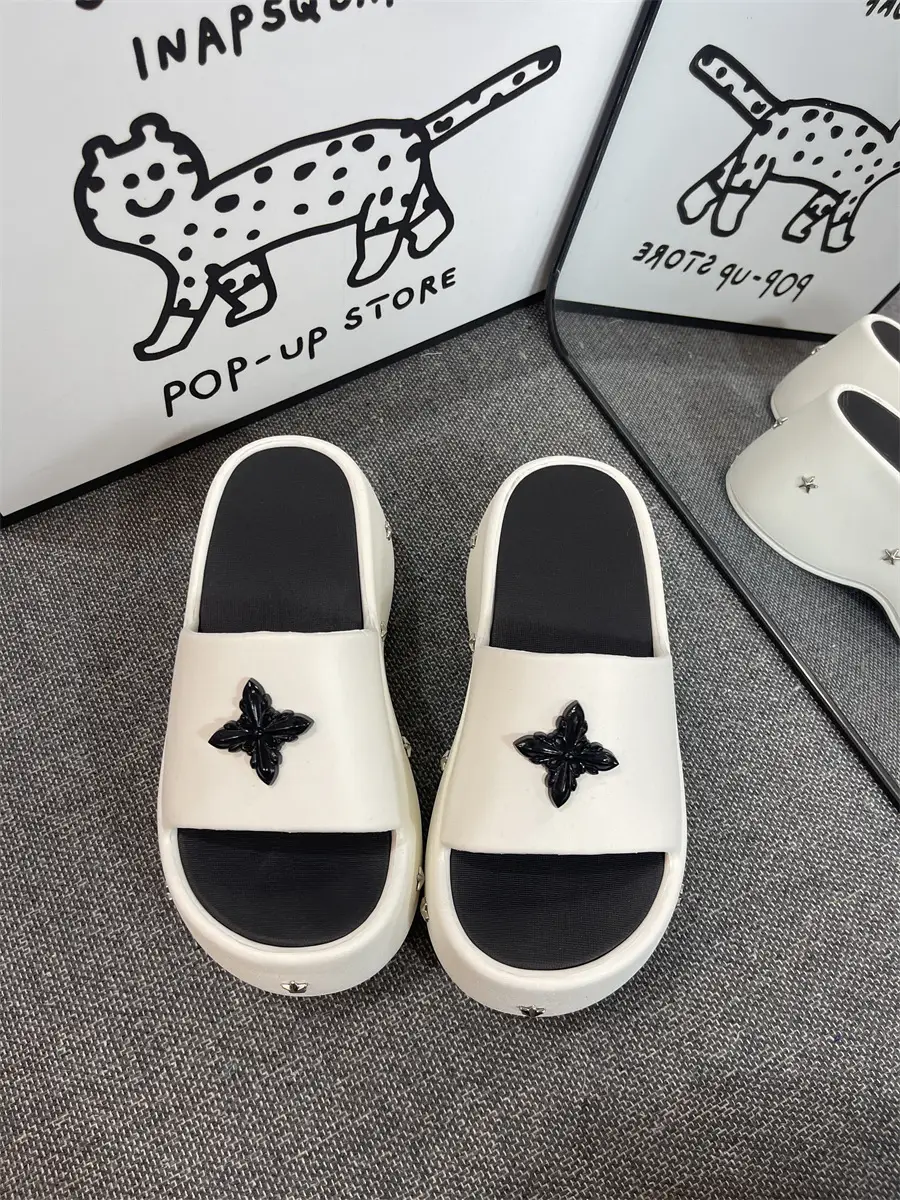 2025 New Punk Style 8cm Thick Bottom Slippers Women's Summer Outer Wear Summer Sandals for Students — feature 6