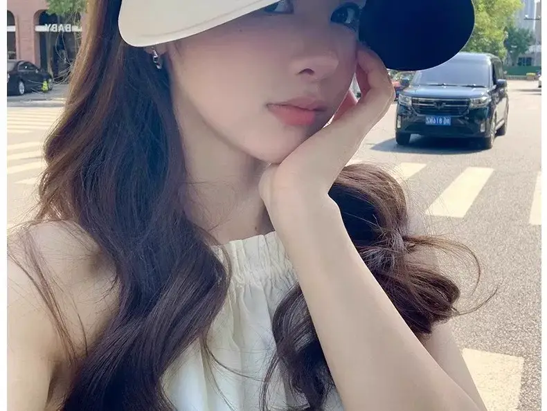 Women Sun Visor Hat with Big Bristle UV Protection — feature 18