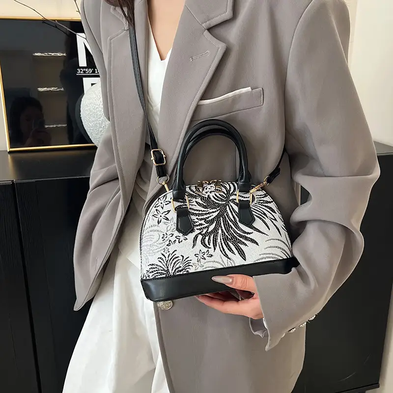 Red Embroidered Shell Handbag for Women - Image 6