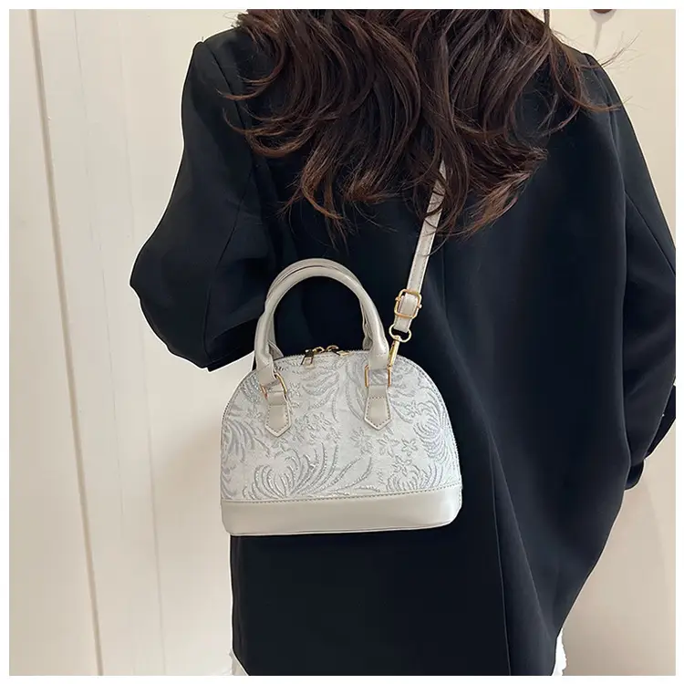 Red Embroidered Shell Handbag for Women — feature 27