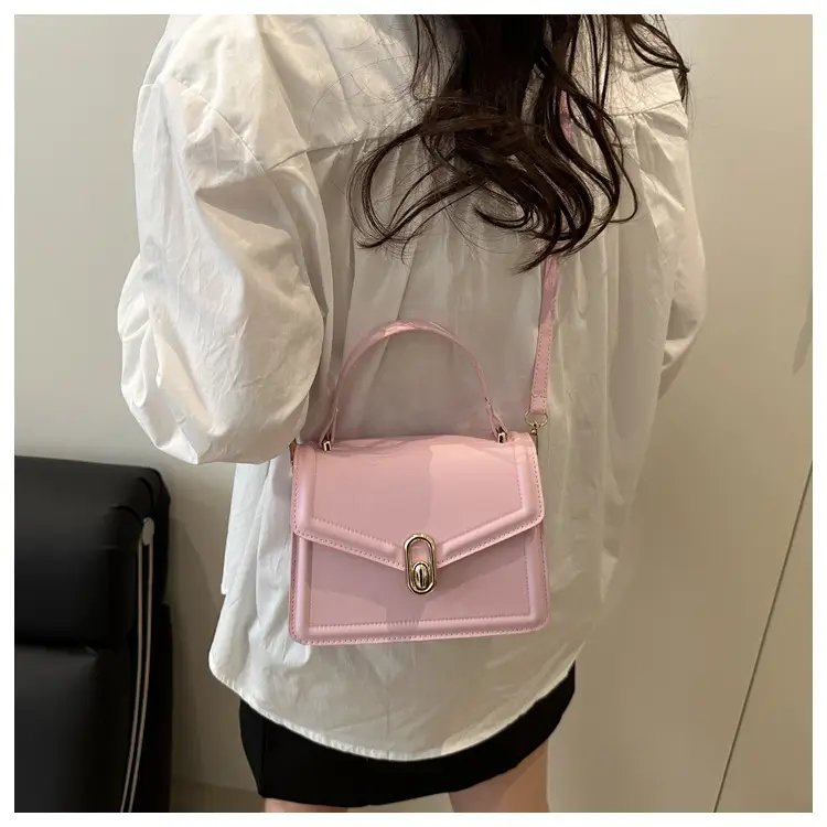 Black Square Shoulder Bag for Women 2026 — feature 28