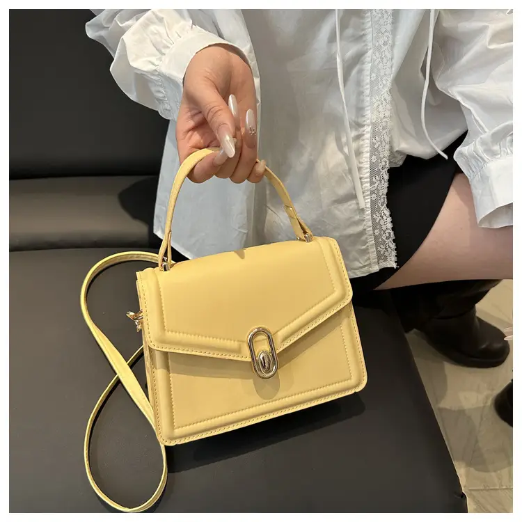 Black Square Shoulder Bag for Women 2026 — feature 31