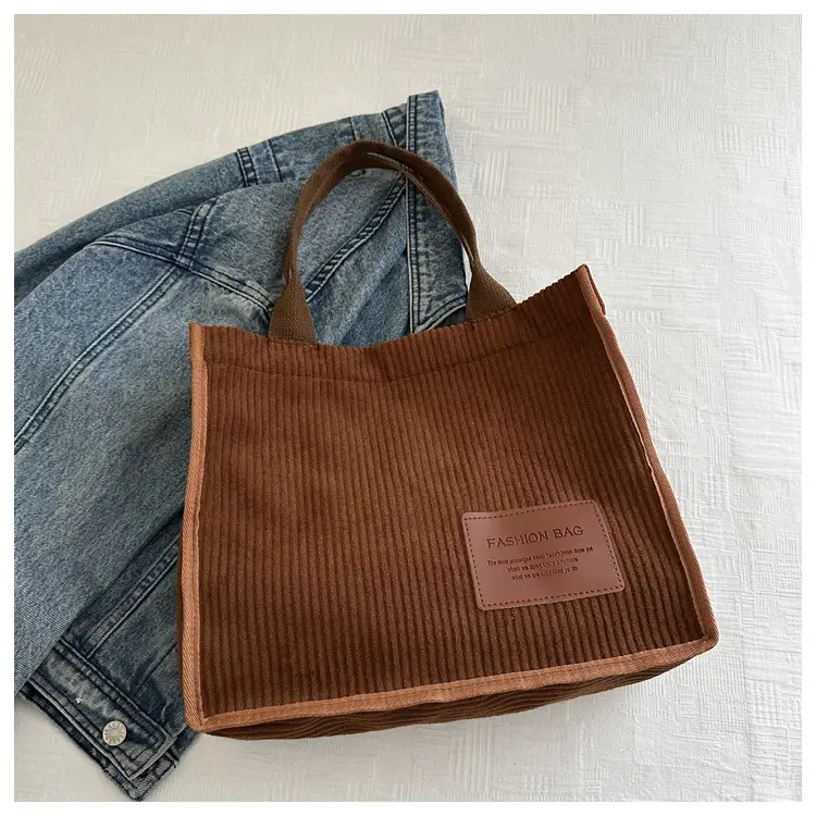 Women Large Capacity Korean Style Tote Bag 2026 — feature 10