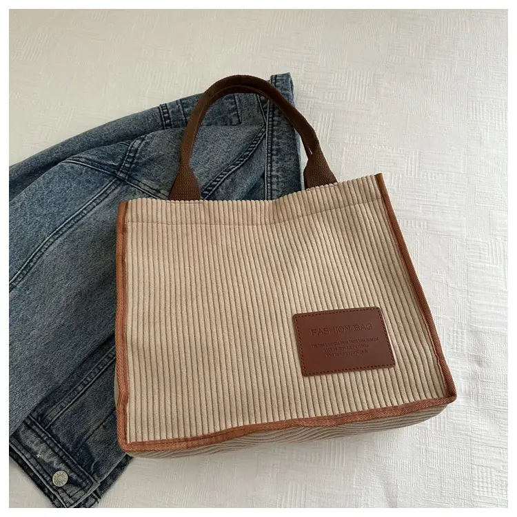 Women Large Capacity Korean Style Tote Bag 2026 — feature 12