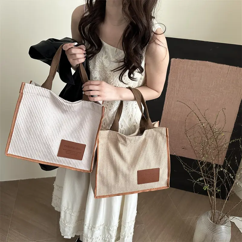 Women Large Capacity Korean Style Tote Bag 2026 — feature 15
