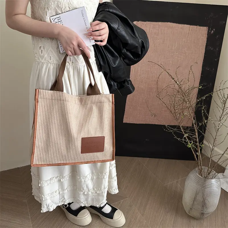 Women Large Capacity Korean Style Tote Bag 2026 — feature 20