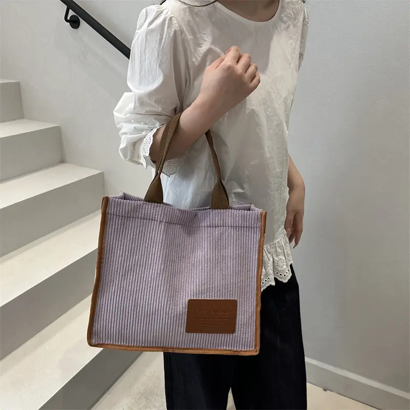 Women Large Capacity Korean Style Tote Bag 2026 — feature 27
