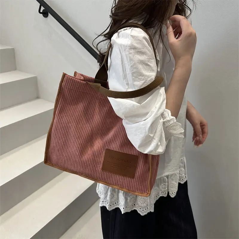 Women Large Capacity Korean Style Tote Bag 2026 — feature 31