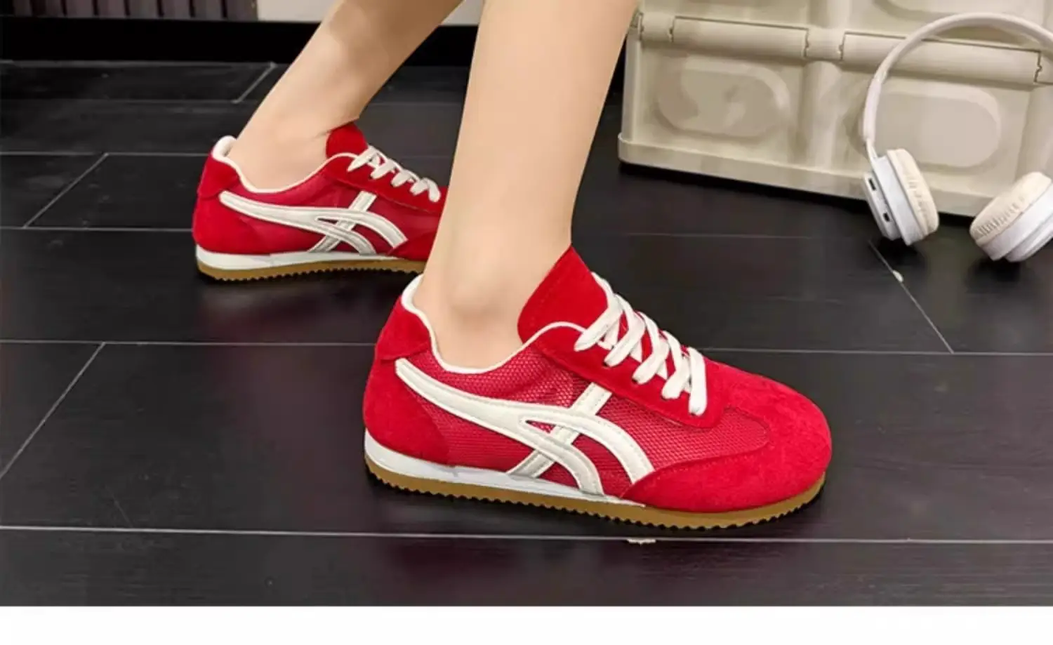 Women Retro Training Shoes Yellow White Mesh 2025 — feature 15