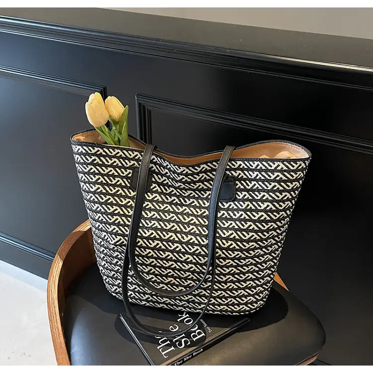 Women's Straw Crossbody Bag with Leather Handles — feature 12