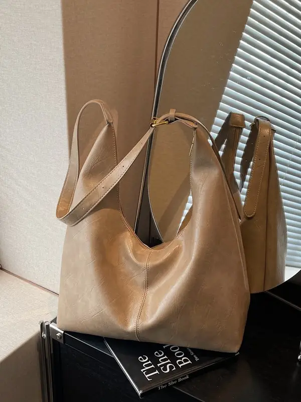 Vintage Leather Shoulder Bag Brown 2025 - Image 6