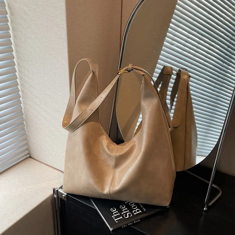Vintage Leather Shoulder Bag Brown 2025 - Image 3