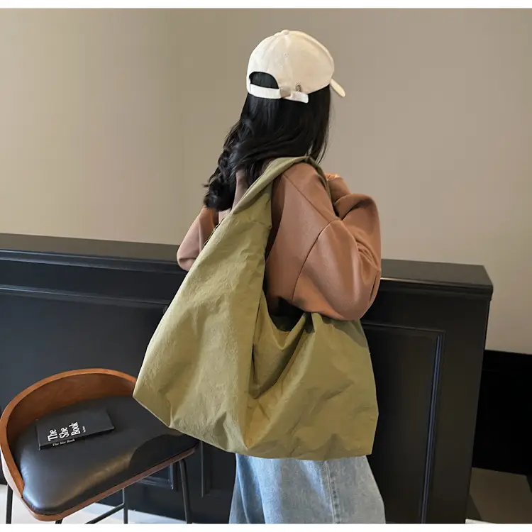 Large Capacity Tan Tote Bag for Women — feature 18
