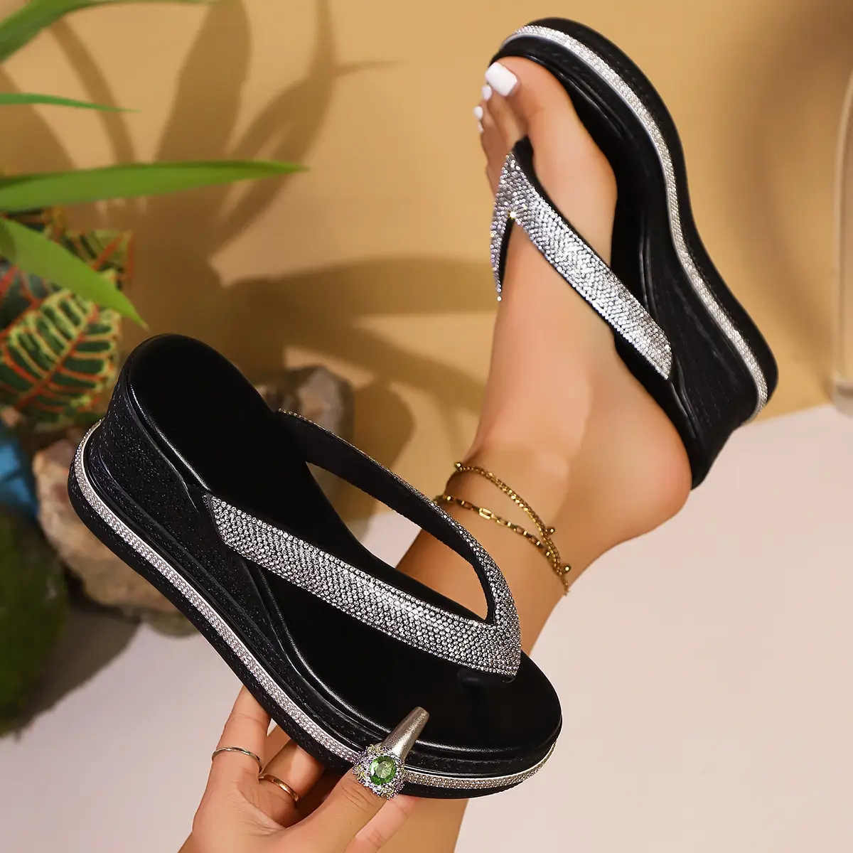 Women's White Rhinestone Wedge Sandals Round Toe 2025 — feature 1
