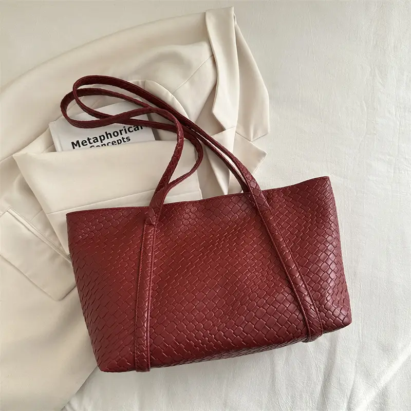 European Woven Large Cap Bag for Women 2025 - Image 2
