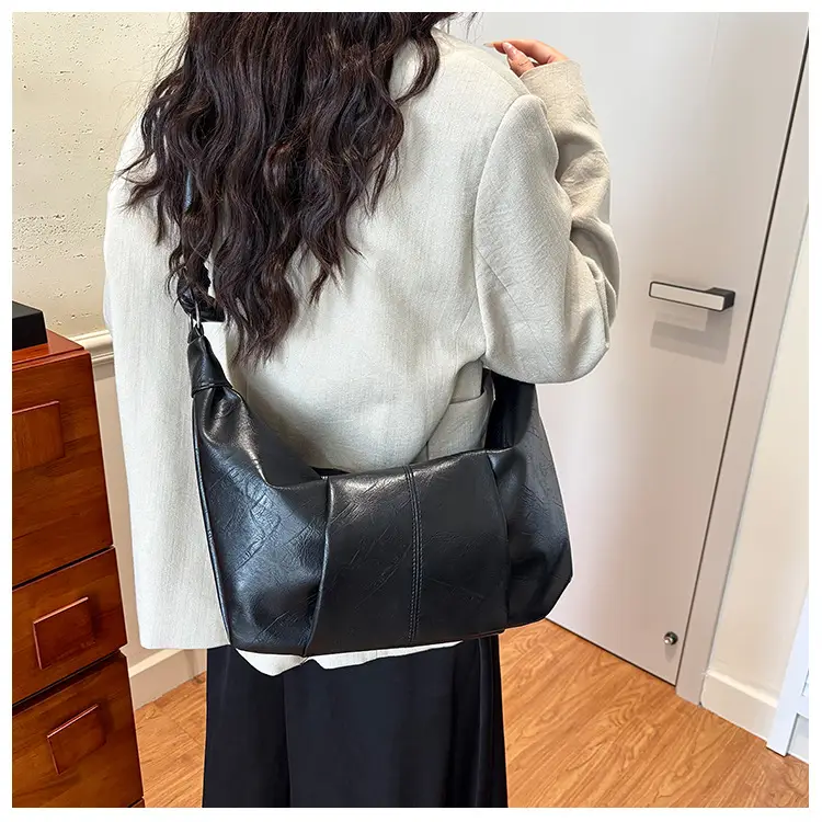 Brown Leather Crossbody Bag for Women Large Capacity — feature 22