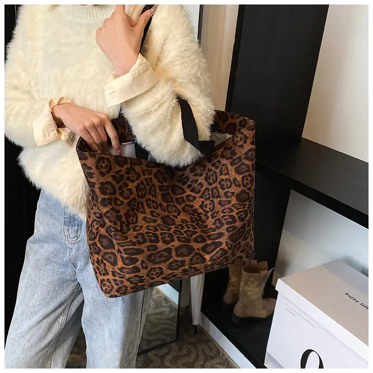 Leopard Print Women's Large Capacity Tote Bag — feature 14