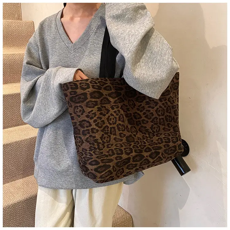 Leopard Print Women's Large Capacity Tote Bag — feature 18