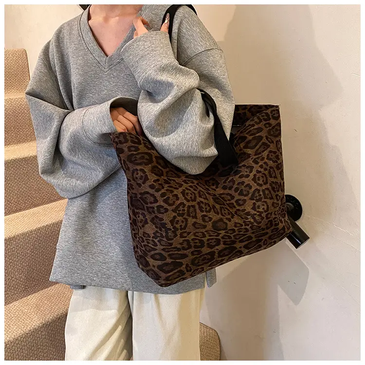 Leopard Print Women's Large Capacity Tote Bag — feature 20