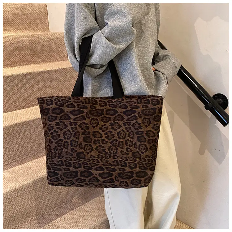 Leopard Print Women's Large Capacity Tote Bag — feature 22