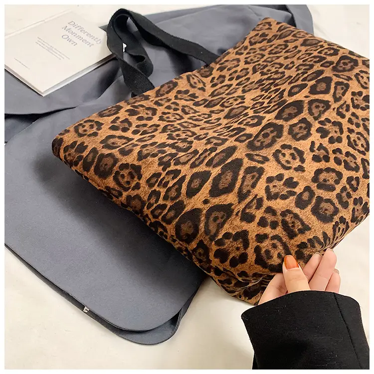 Leopard Print Women's Large Capacity Tote Bag — feature 8