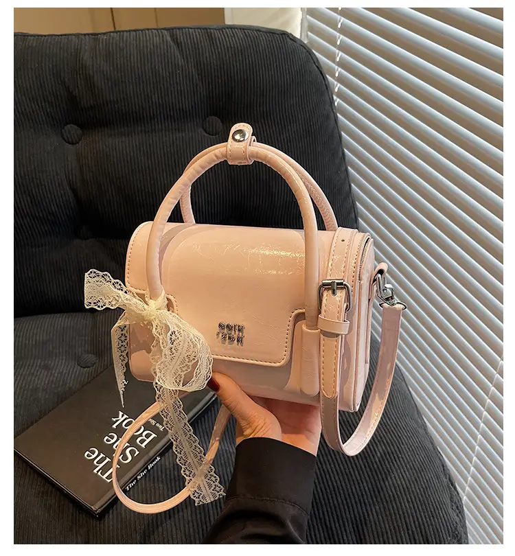 Women Retro Satchel Shoulder Bag Pink Leather 2025 — feature 3