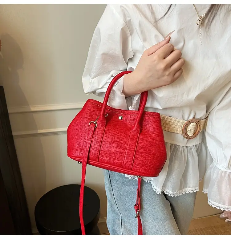 White Leather Hand-Carrying Bucket Bag for Women — feature 27