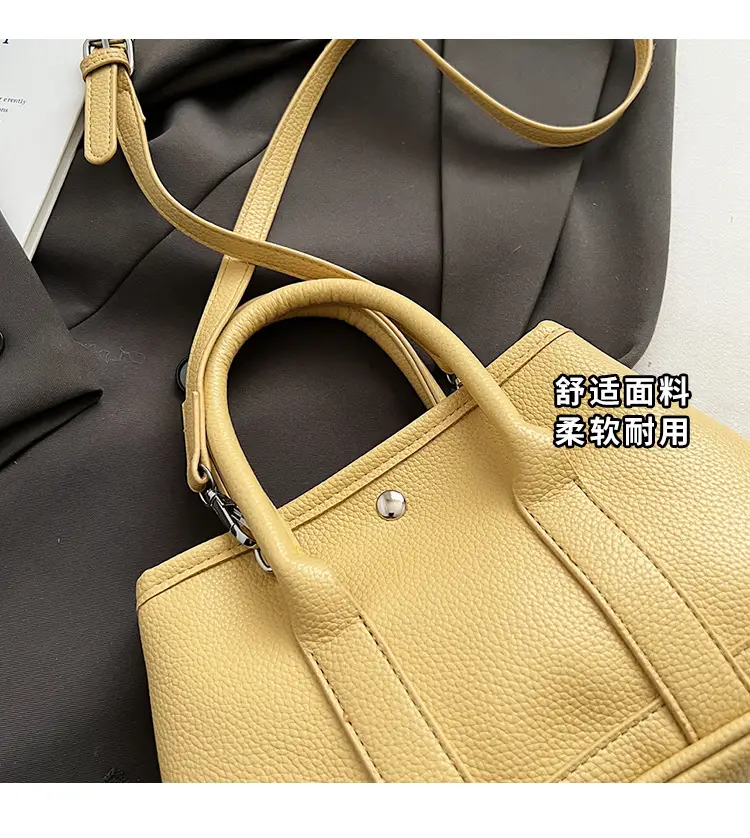White Leather Hand-Carrying Bucket Bag for Women — feature 3